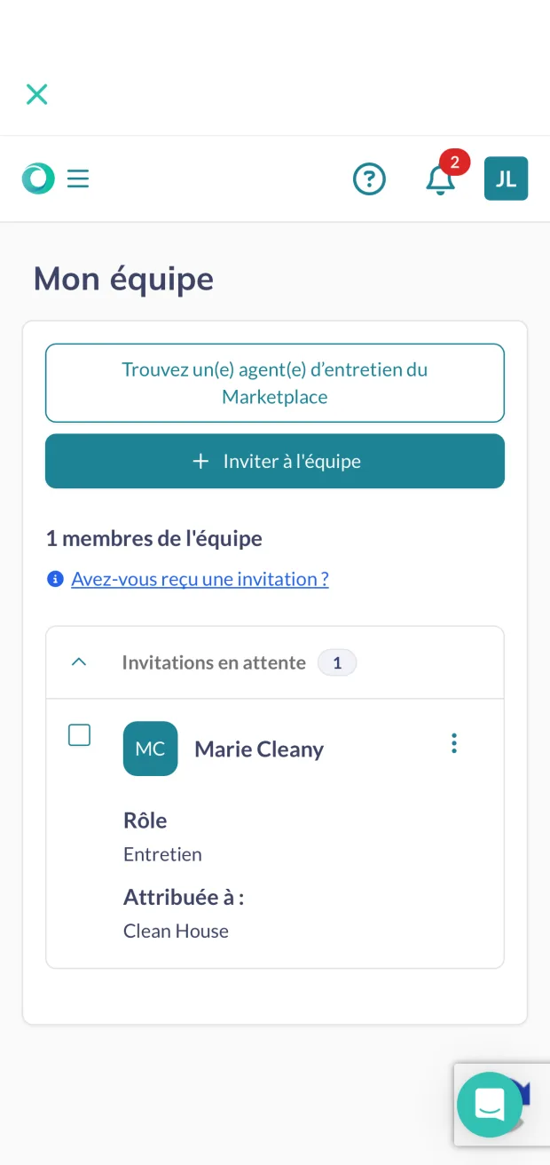 Turno “My team” screen with marketplace buttons, pending invitations and a checkbox row